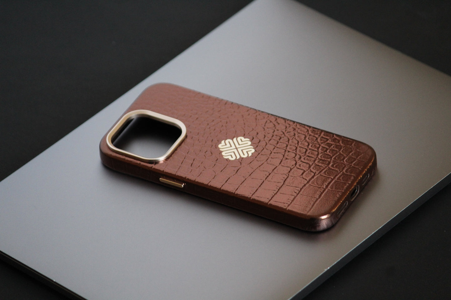Royal Copper | MagSafe Premium Leather Luxury iPhone Cover