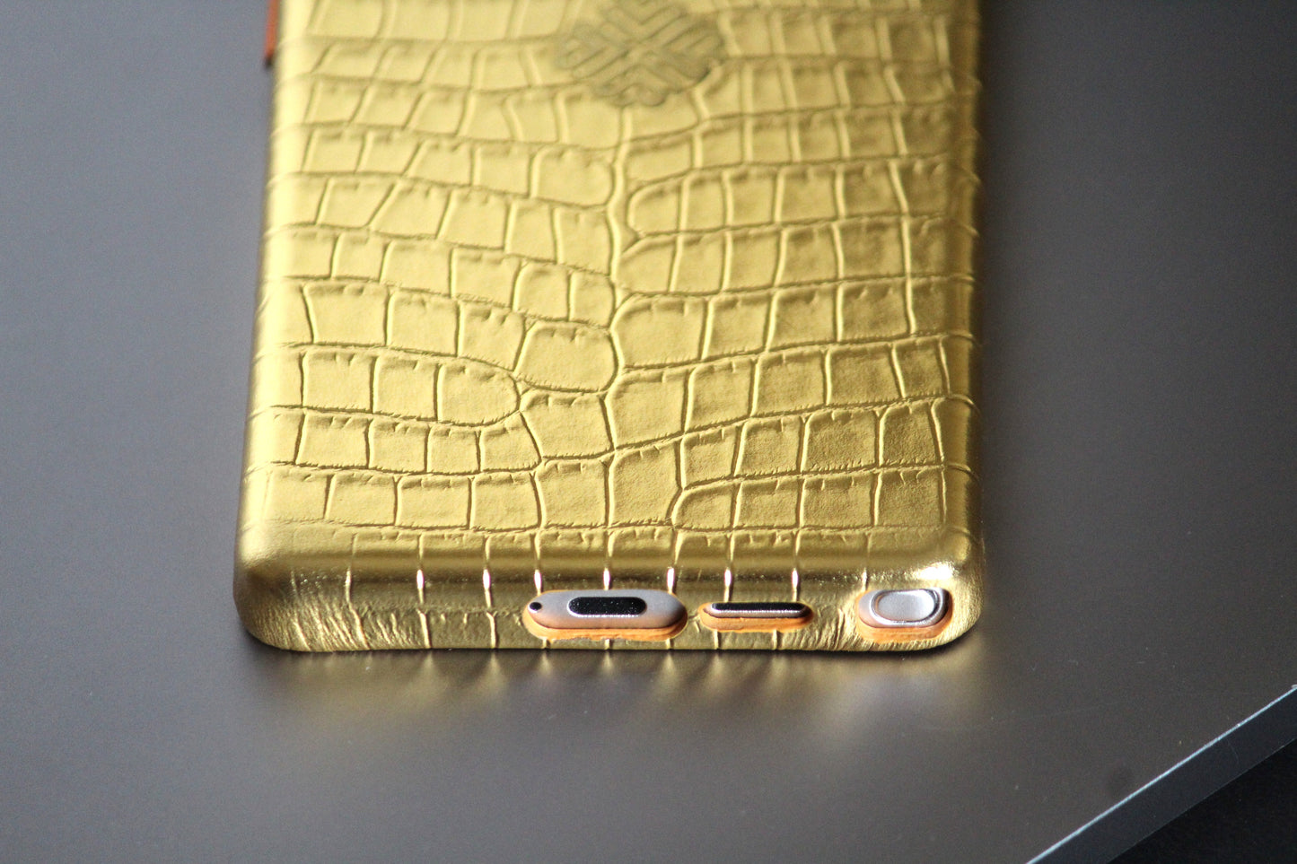 Royal Gold | Premium Leather Luxury S25 Ultra Cover