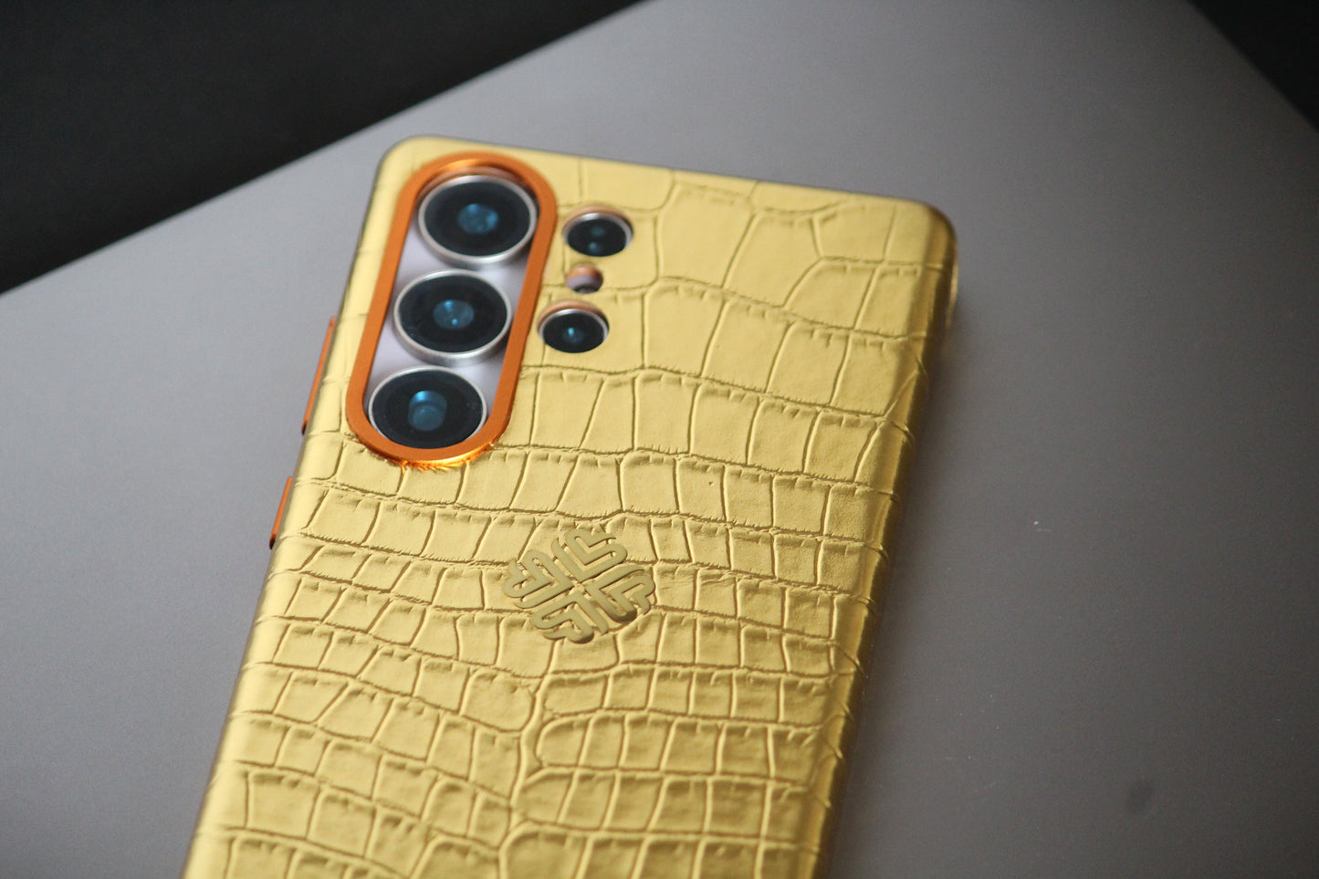 Royal Gold | Premium Leather Luxury S25 Ultra Cover