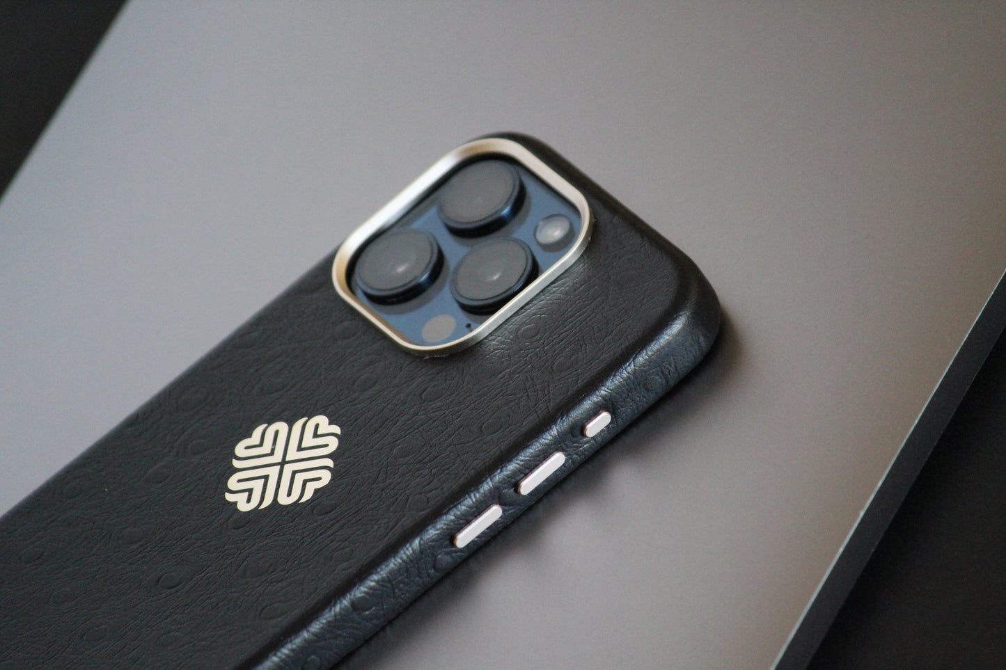 Ostrich Black | MagSafe Premium Leather Luxury iPhone Cover
