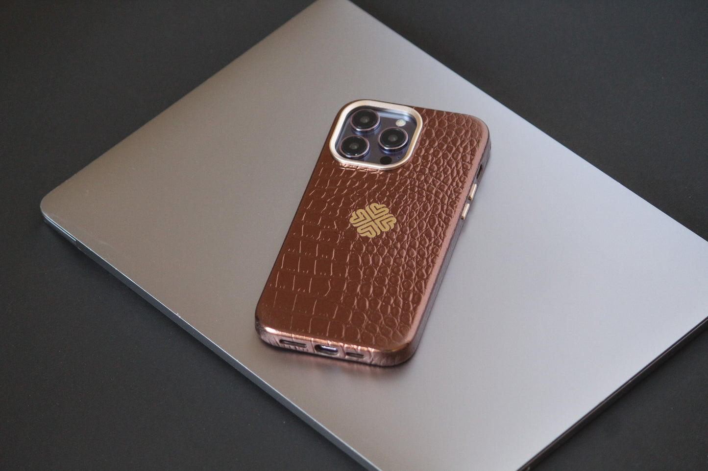 Royal Copper | MagSafe Premium Leather Luxury iPhone Cover