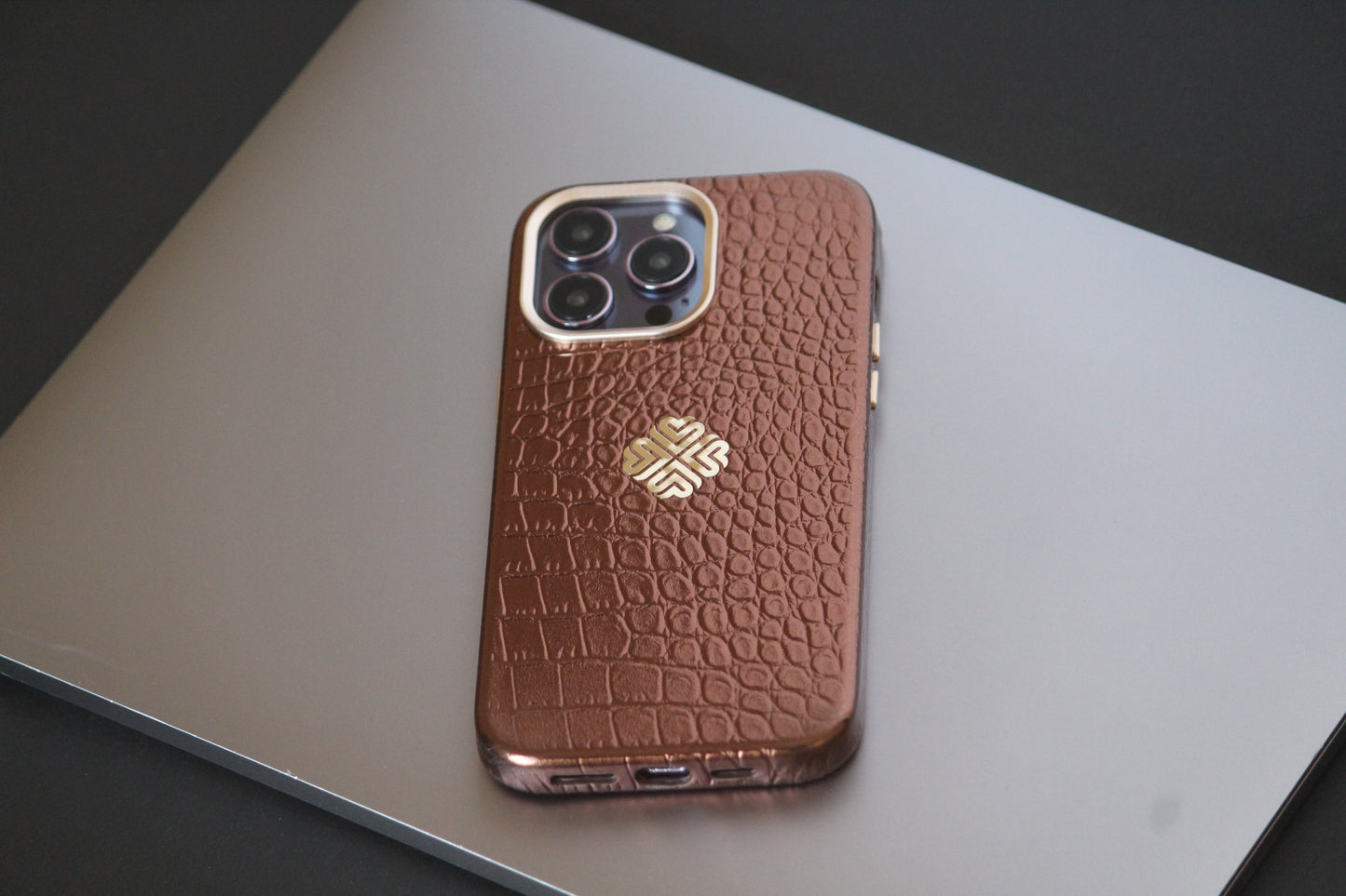 Royal Copper | MagSafe Premium Leather Luxury iPhone Cover