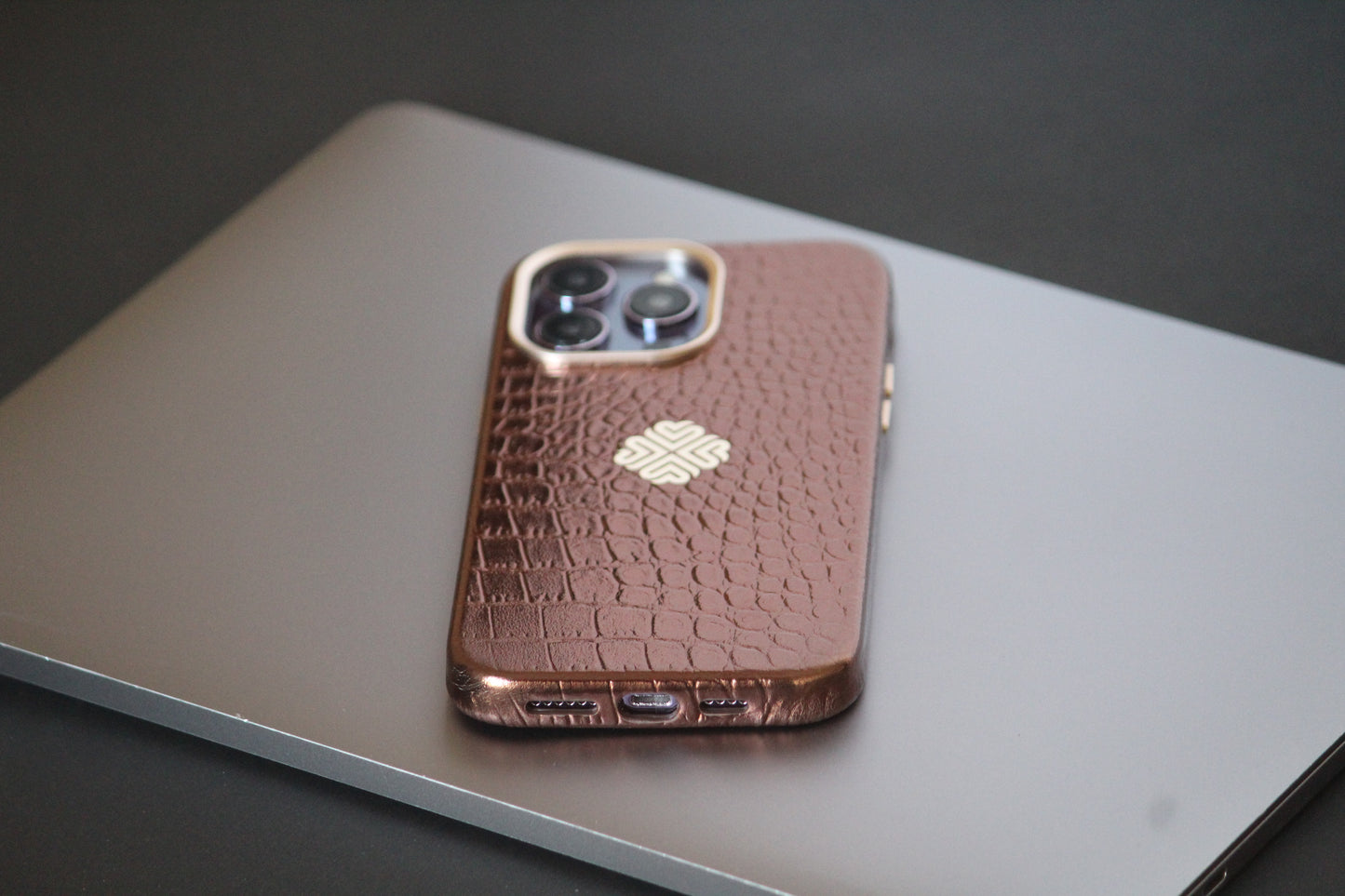 Royal Copper | MagSafe Premium Leather Luxury iPhone Cover