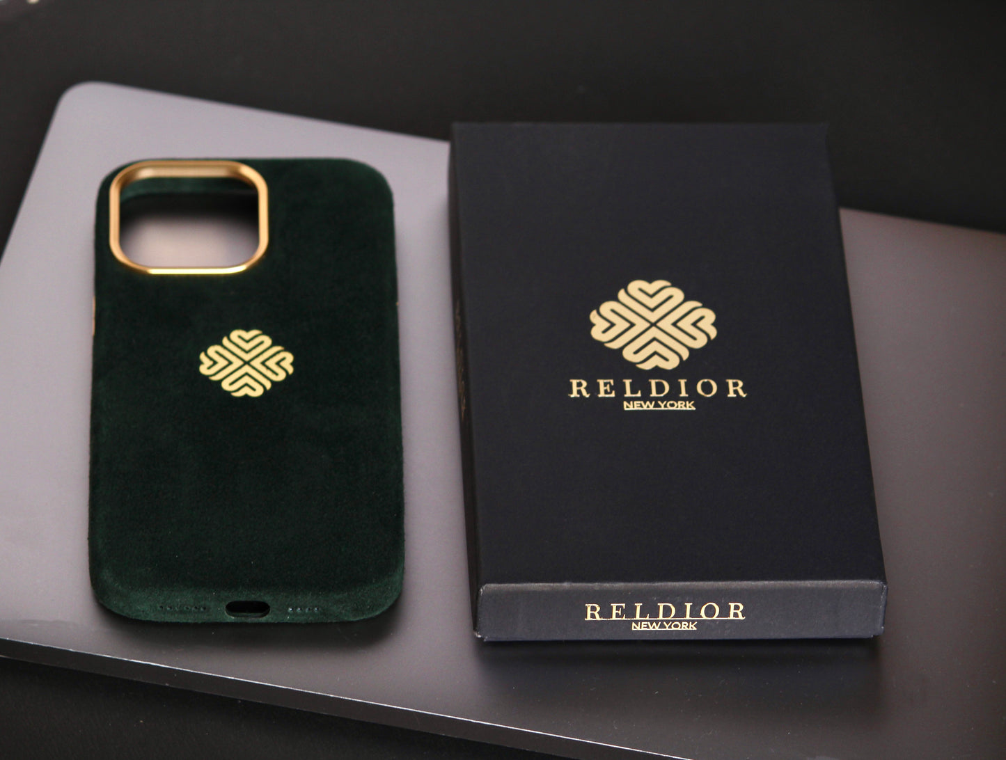 Forest Green | MagSafe Premium Alcantara Leather Luxury iPhone Cover