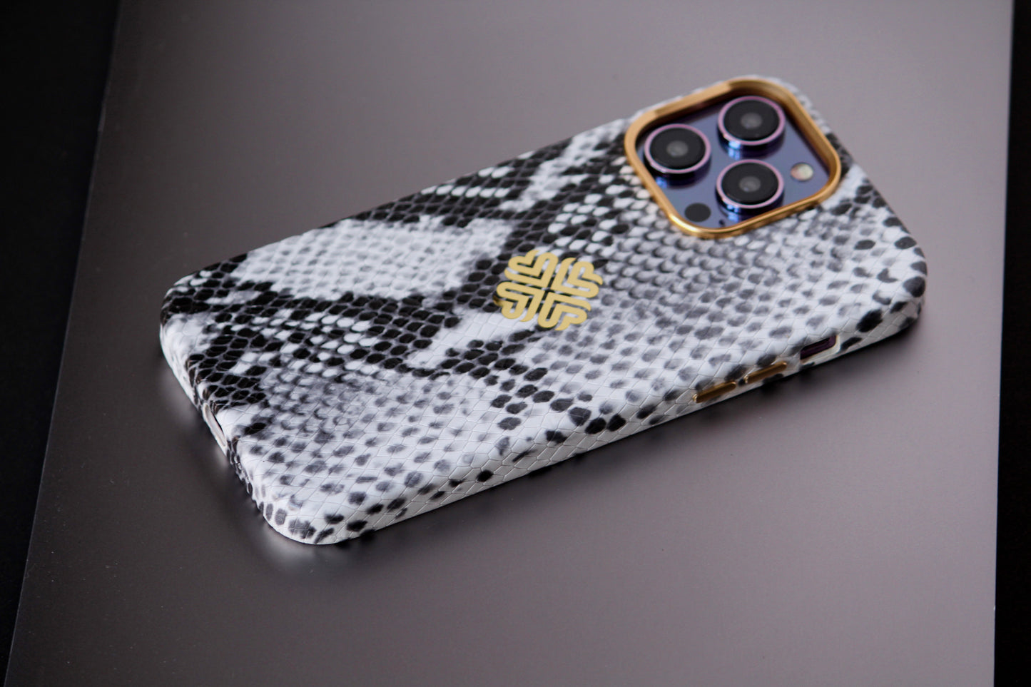 Natural Python | MagSafe Premium Leather Luxury iPhone Cover