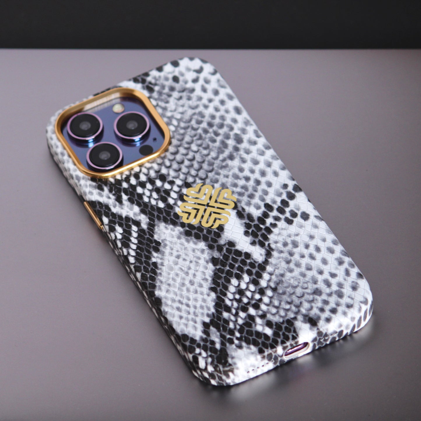 Natural Python | MagSafe Premium Leather Luxury iPhone Cover