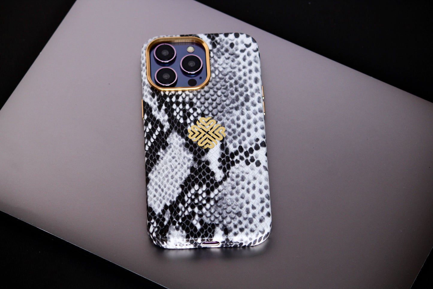 Natural Python | MagSafe Premium Leather Luxury iPhone Cover