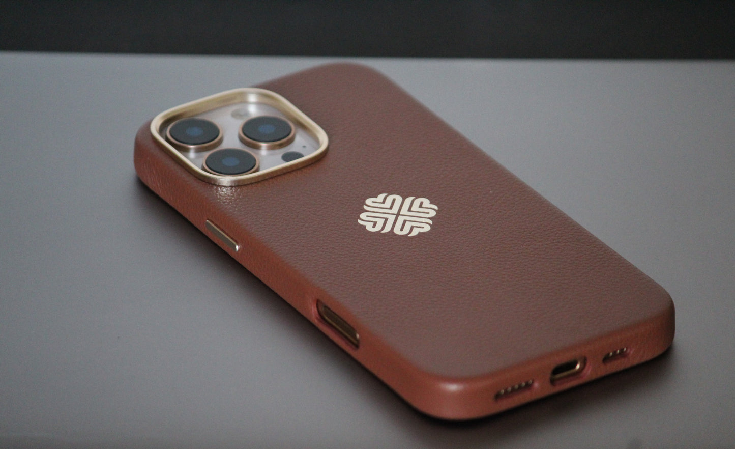 Saddle Brown | MagSafe Premium Leather Luxury iPhone Cover