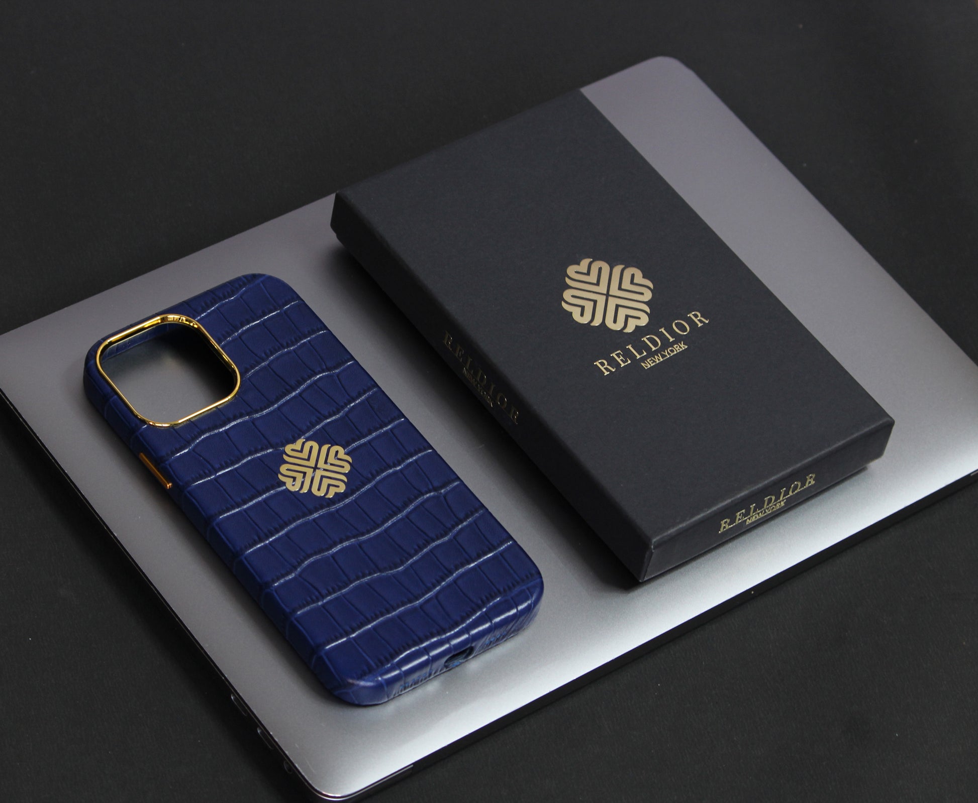 Midnight blue apple phone case by Reldior