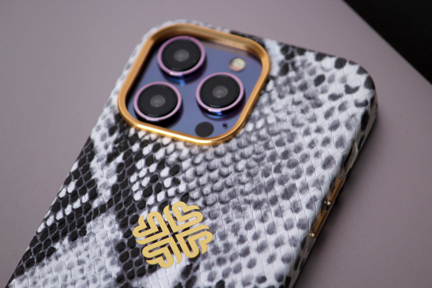 Natural Python | MagSafe Premium Leather Luxury iPhone Cover